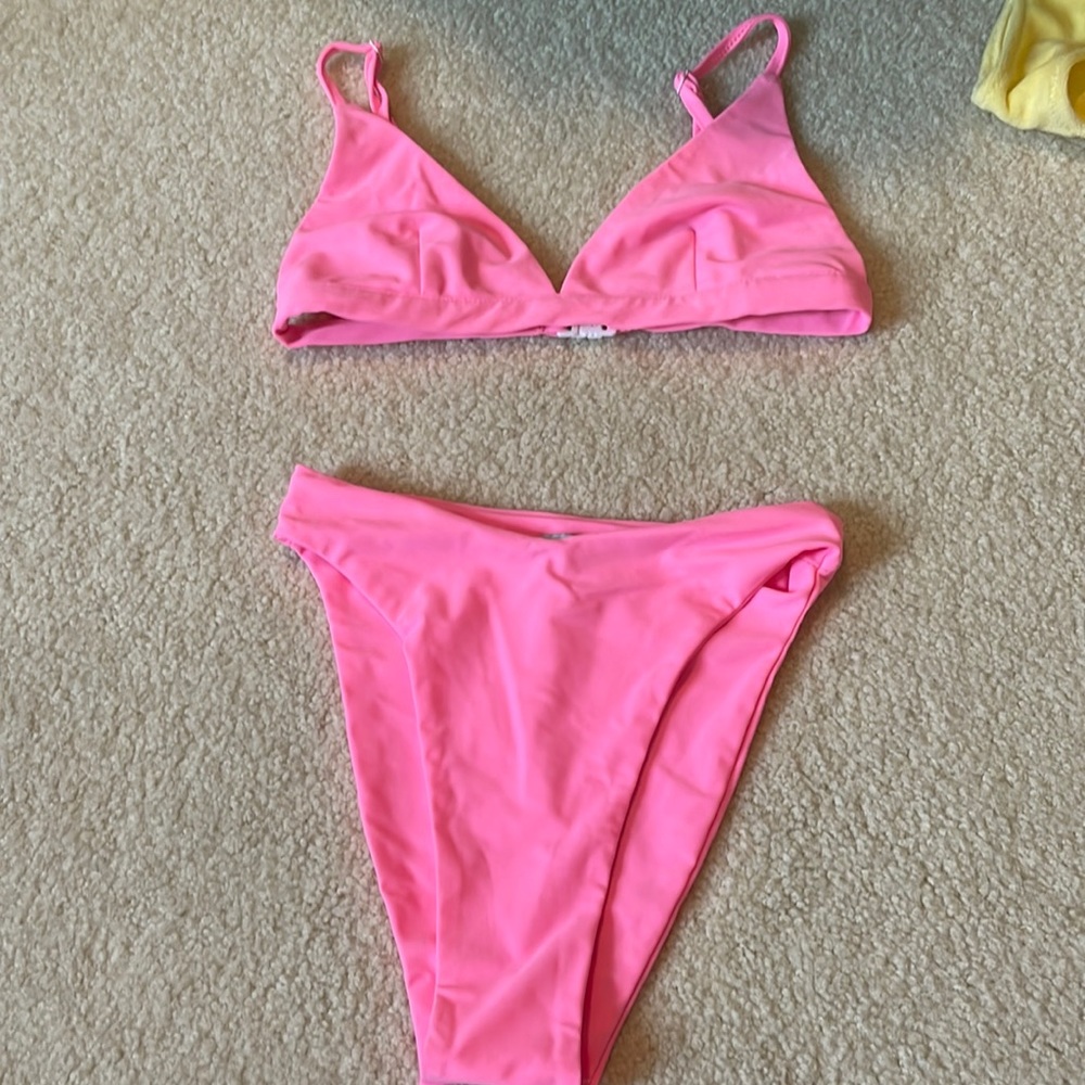Princess Polly hot pink bikini with high waisted bottoms